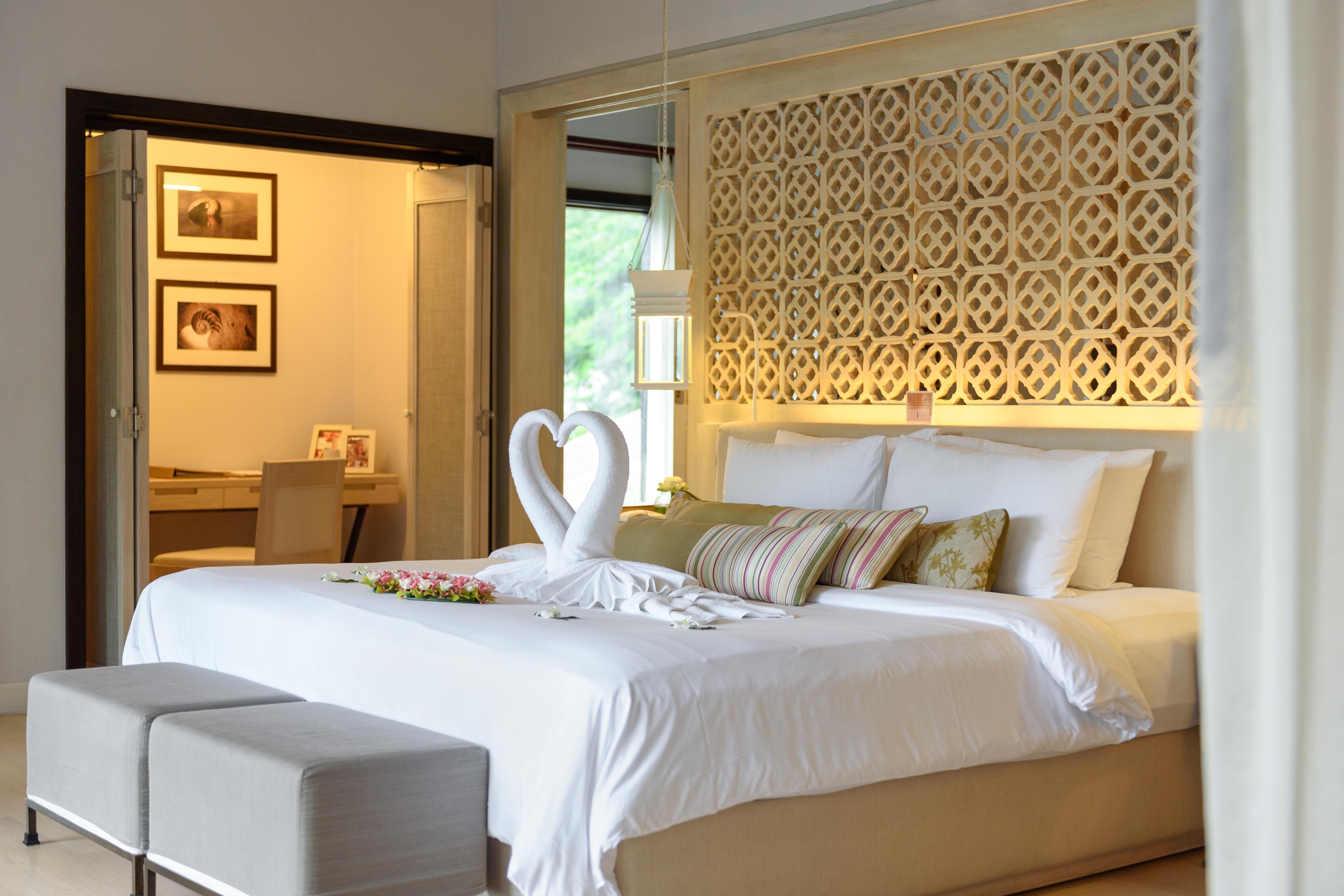 The Shore At Katathani - Adult Only - Sha Extra Plus Екстериор снимка A bedroom at the resort