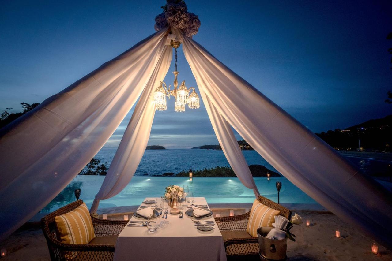 The Shore At Katathani - Adult Only - Sha Extra Plus Екстериор снимка A romantic dinner at a resort